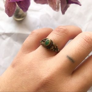 VINTAGE/ victorian style ring
